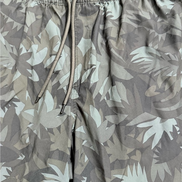 Leafy Camouflage swim trunks - Picture 2 of 4